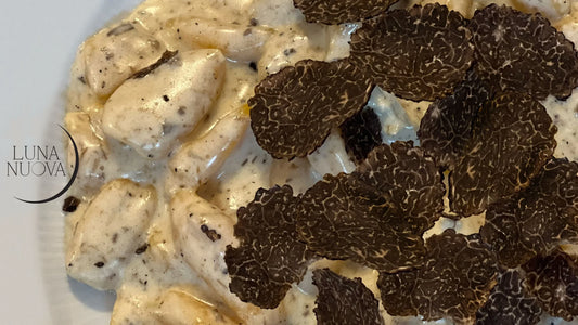 Gnocchi di zucca con gorgonzola e tartufo nero pregiato