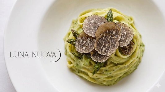 Tagliatelle con asparagi e tartufo bianchetto: ricetta primaverile